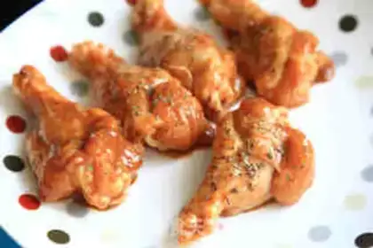 Make The salsa sauce and the wings step 3