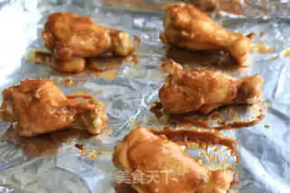 Make The salsa sauce and the wings step 5