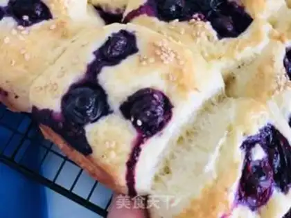 Make Blueberry bag step 8