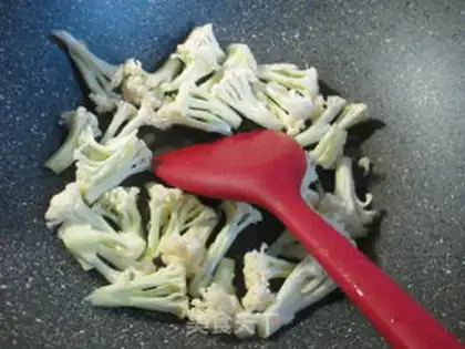 Make A duck egg bouquet step 1