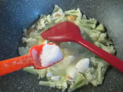 Make A duck egg bouquet step 4