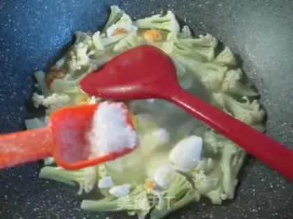 Make A duck egg bouquet step 5