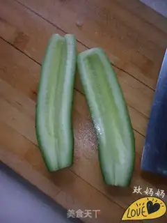 Make cucumber shrimp step 0