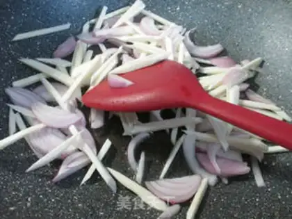 Make The onions are white step 2