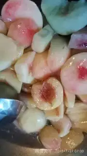 Make Homemade peach cans step 3