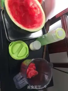 Make Cookie watermelon shakes step 0