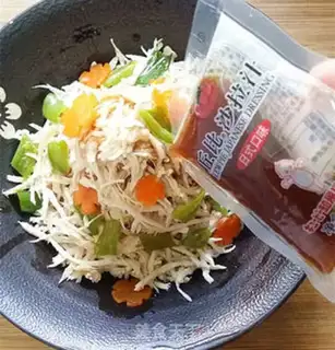 Make A salad with chicken silk step 9