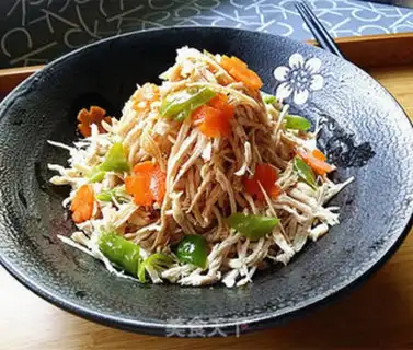Make A salad with chicken silk step 10