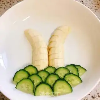 Make Fruit Tray step 2