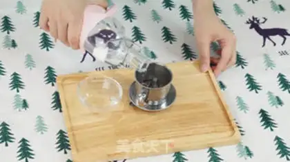 Make Coffee spill in Vietnam step 2