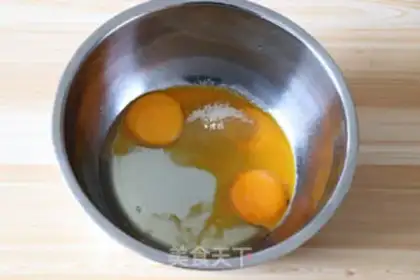 Make Carrot cat claw cake step 9