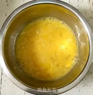 Make Smelt fried eggs step 2