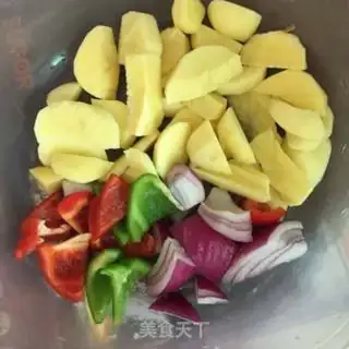 Make Spicy Thai curry crab step 1