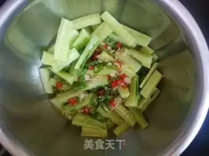 Make Spicy cucumber bars step 6