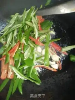 Make Spicy little fish step 3