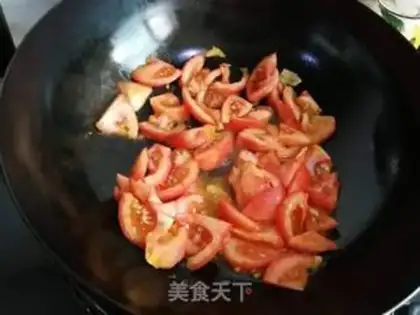 Make Tomato egg noodles step 2