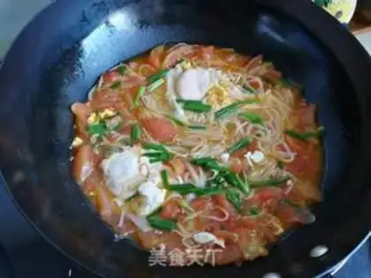 Make Tomato egg noodles step 5
