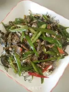Make Spicy little fish step 6