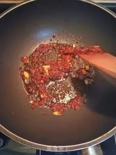 Make You suck at prawns step 1