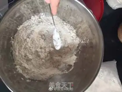 Make A green bean bag made of mackerel step 1