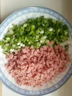 Make Onion ham roll step 4