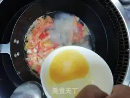 Make Tomato rice egg soup step 5