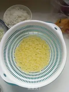Make Egg fried rice step 1