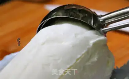 Make Ice cream melon step 4