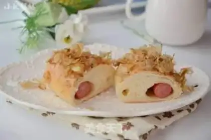 Make Woodfish sausage bread step 10