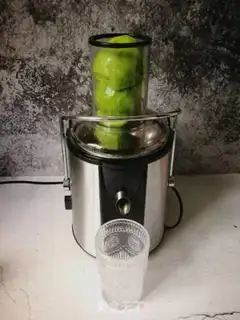 Make Fresh melon juice step 2