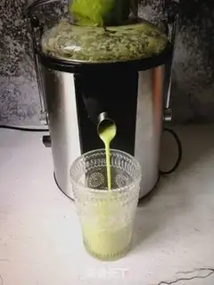 Make Fresh melon juice step 3