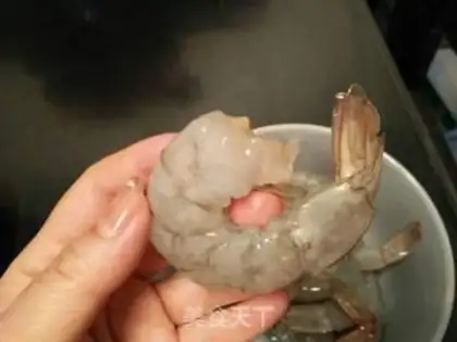 Make Cheese and potatoes and shrimp step 0