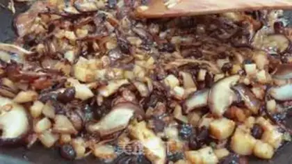 Make Mushroom sauce step 7
