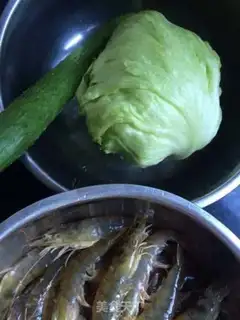 Make Shrimp cold plate step 0