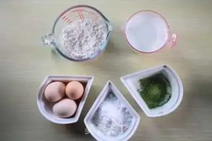 Make The green of the towel roll step 0
