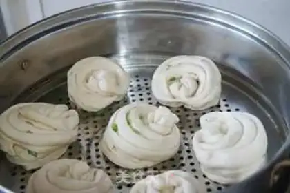 Make Onion rolls step 7