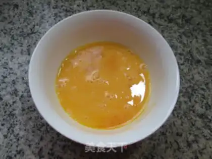 Make Carrot duck egg fried rice powder step 1
