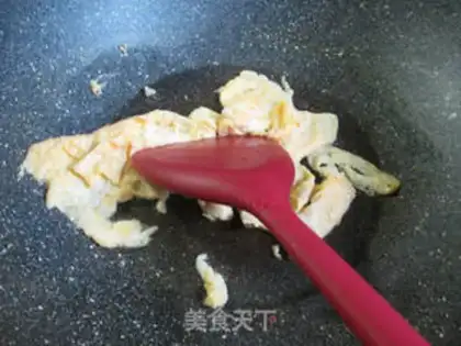 Make Carrot duck egg fried rice powder step 3