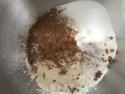 Make Coco McMale step 0