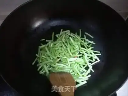 Make Garlic cassava step 8