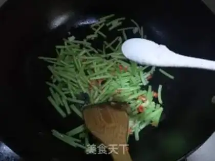 Make Garlic cassava step 9