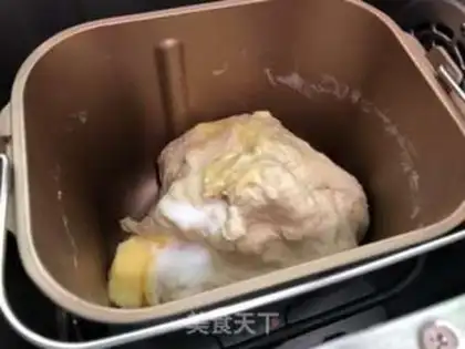 Make Meat pine toast step 1