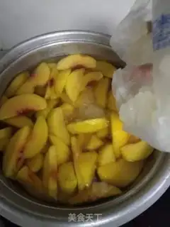 Make Peach can step 2