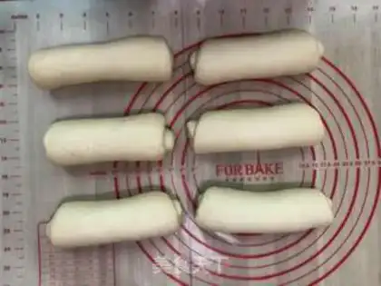 Make The green of the towel roll step 16