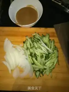 Make Sesame sauce with cucumbers step 0