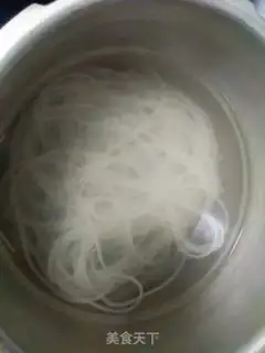 Make Meat sausage and rice powder step 1