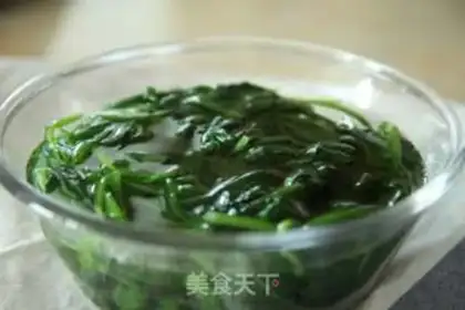 Make Spinach sesame rolls step 2