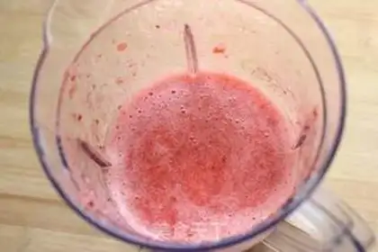 Make Strawberry bar ice step 5