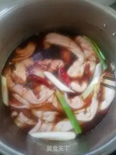 Make Original pig sausage step 1