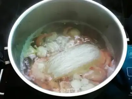 Make Shrimp fans out of quail balls step 5